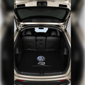 Volkswagen R Signature Temalı Universal Araç Bagaj Halısı | Bagaj Havuzu Halısı | Kaymaz Dot Taban | Premium Siyah | Tüm Marka ve Modellere Kişiye Özel Tasarım Yapılır