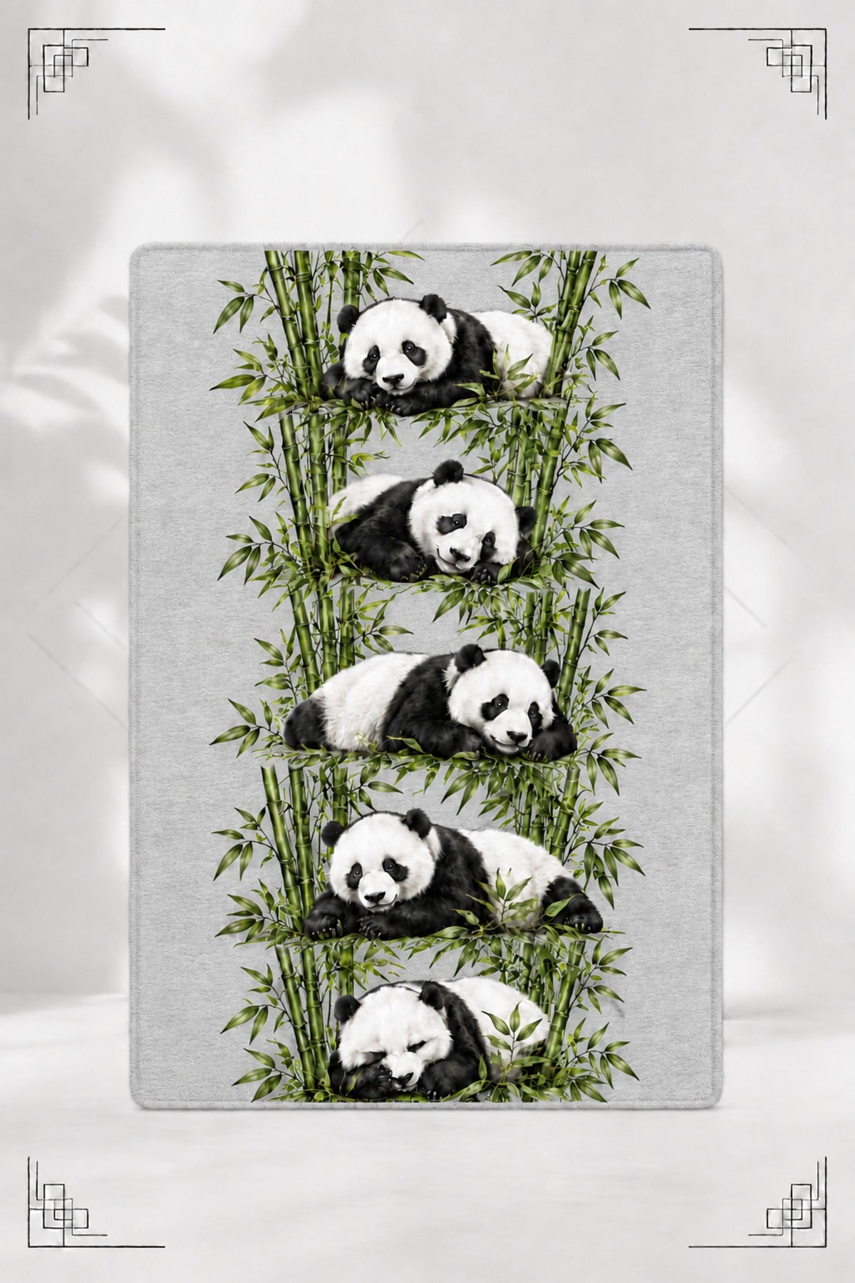 Panda ve Bambu Desenli Dekoratif Halı – Dijital Baskılı Kaymaz Taban Yıkanabilir Modern Tasarım Halı, Farklı Ölçü Seçenekleri