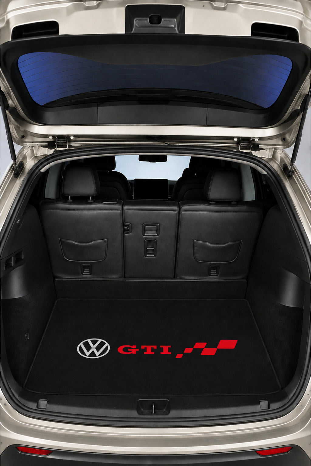 Volkswagen GTI Temalı Universal Araç Bagaj Halısı | Bagaj Havuzu Halısı | Kaymaz Dot Taban | Premium Siyah | Tüm Marka ve Mod